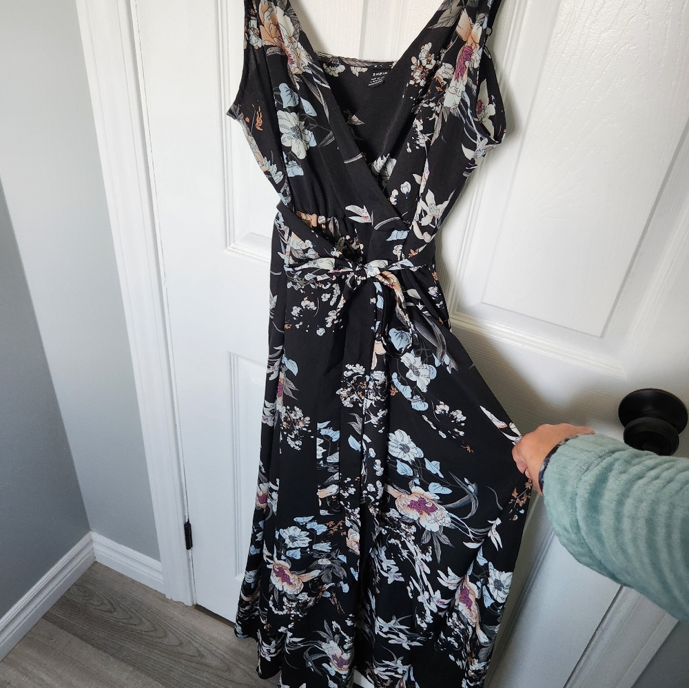 NWOT flowy dress